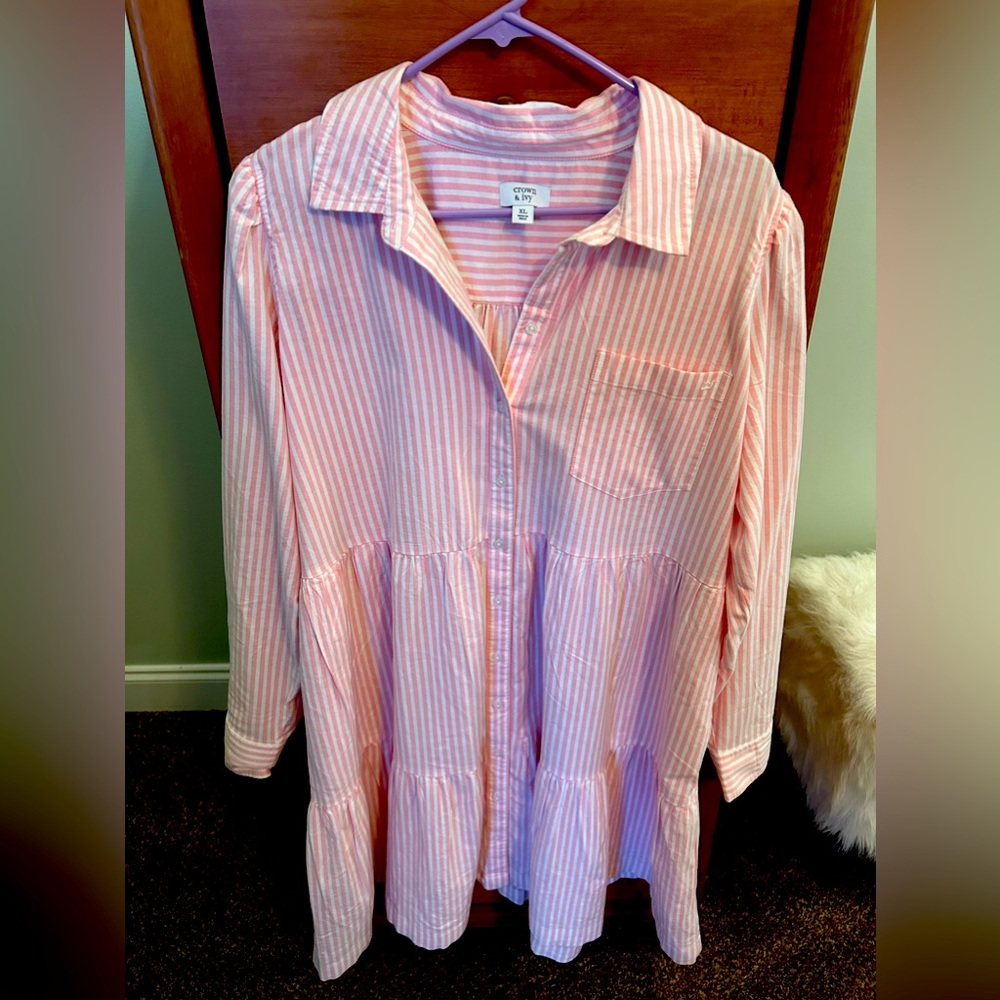 Women’s XL Crown & Ivy pink & white striped button up shirt dress with ruffle